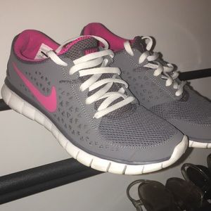 Get your workout on with Nike! Send me an offer!